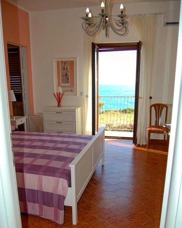 B&B Il Faro Cittadella del Capo Kültér fotó